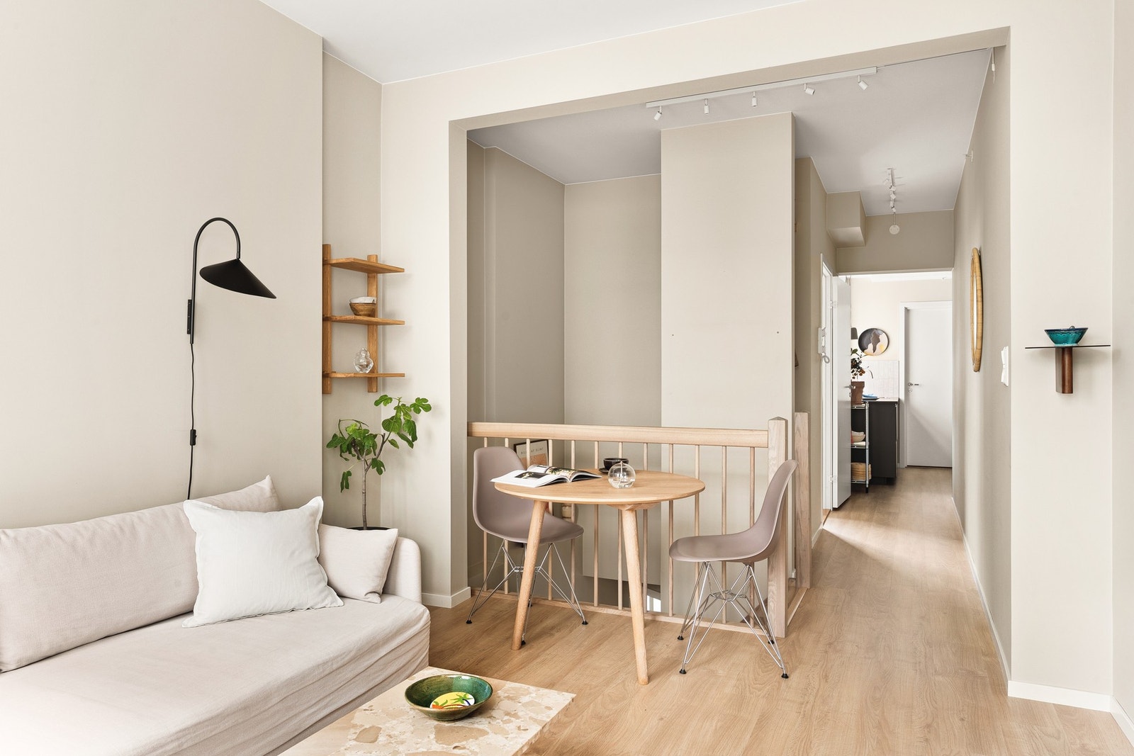 Her har du god plass til en deilig sofakrok og spisegruppe. Galleribilde