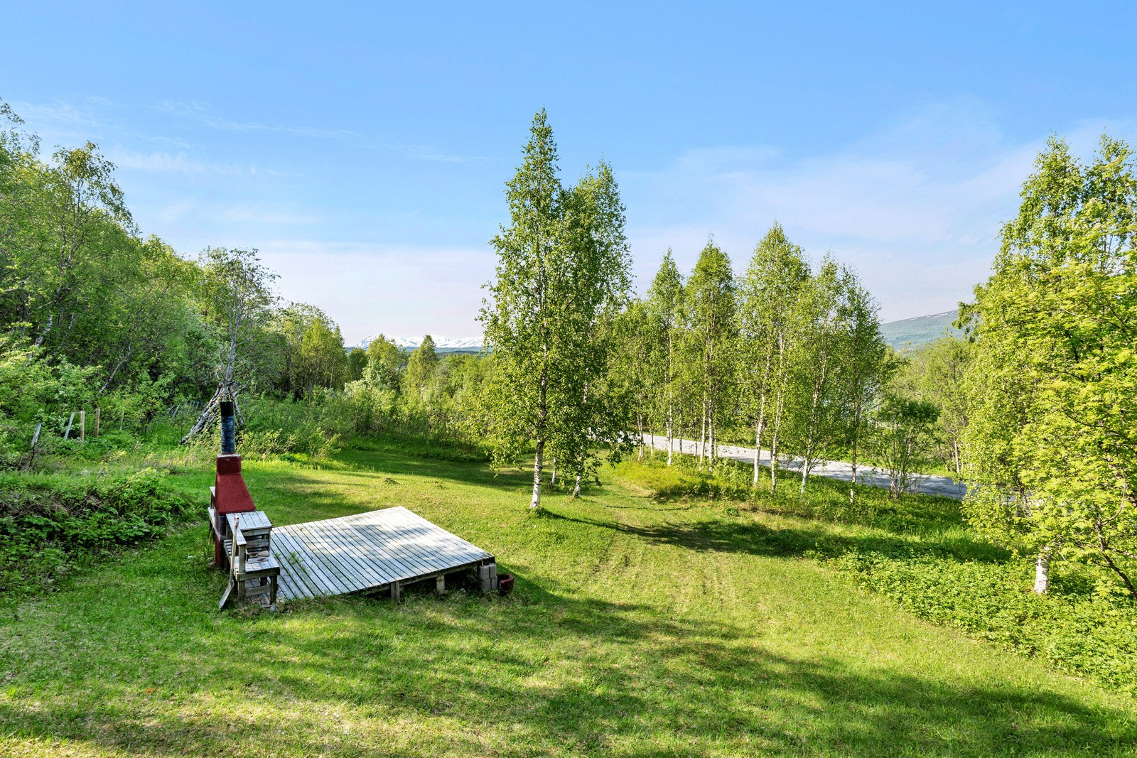 Pent opparbeidet uteområde.