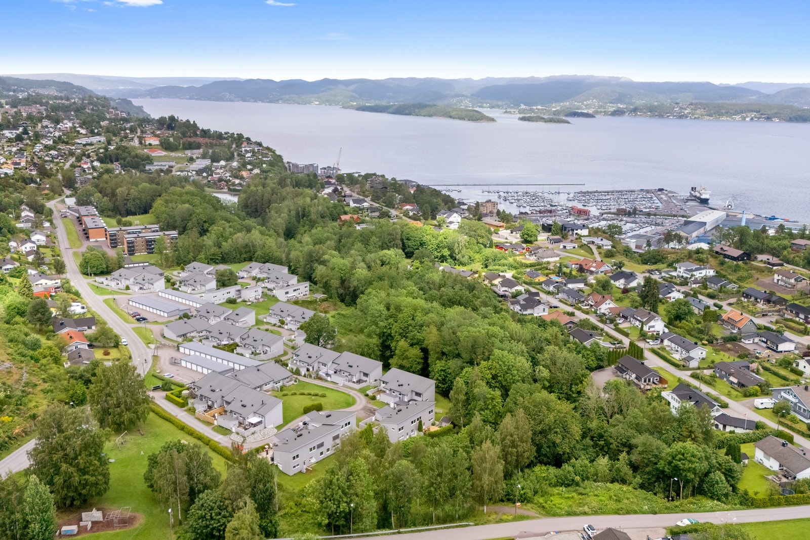 Veletablert og populært boligområde med kort vei til det meste! Galleribilde