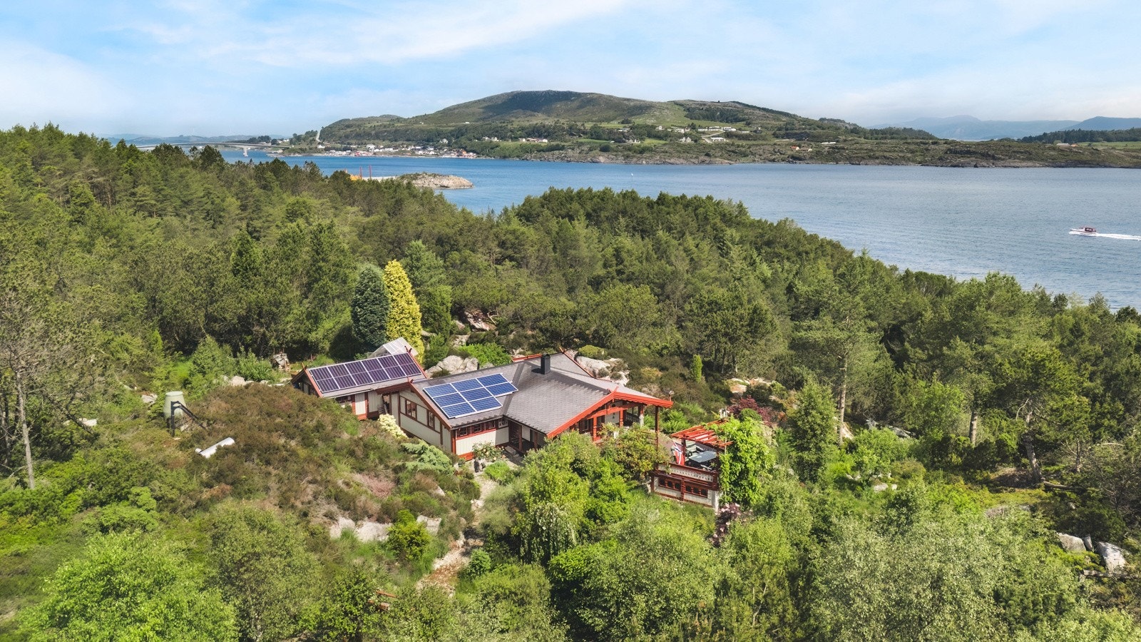 Velkommen til Boknavegen 415, presentert av Sindre Mehus v/Privatmegleren Galleribilde