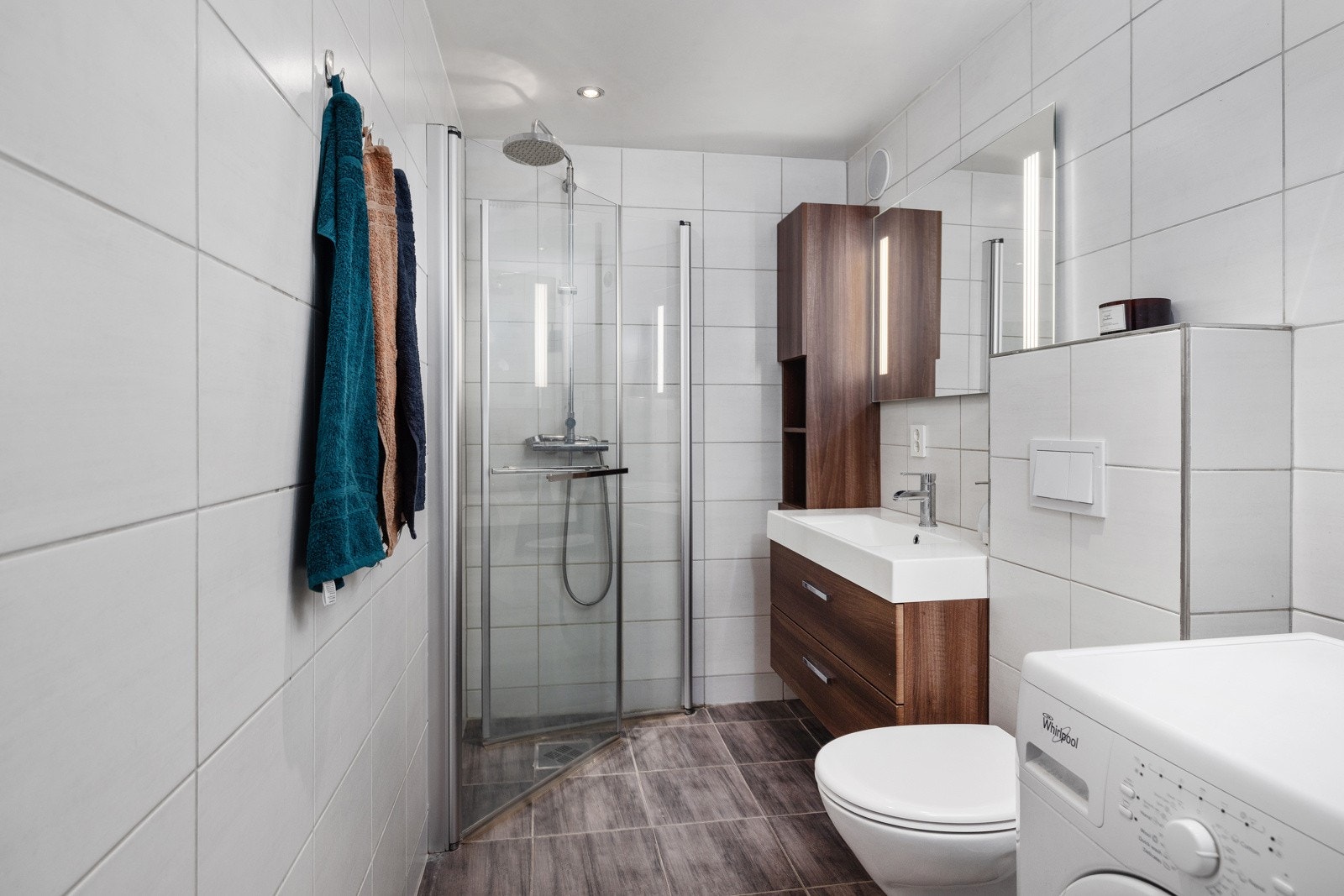 Fint bad med god størrelse og moderne utseende. Galleribilde