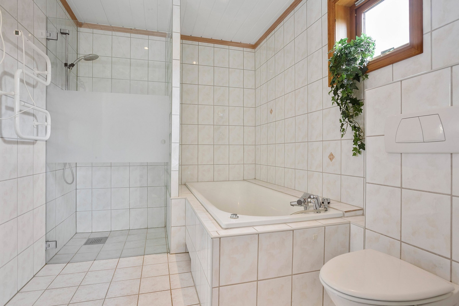 Master bad 1. etasje Galleribilde