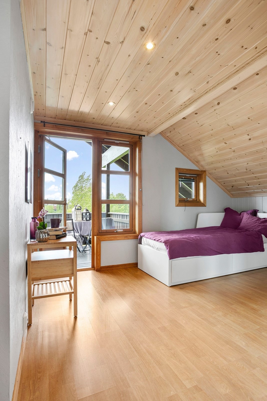 Soverom loftsetasje Galleribilde