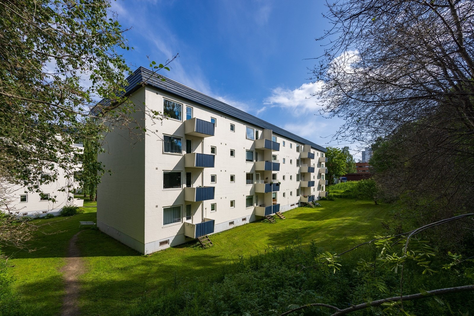 Besøk borettslaget egen hjemmeside for å å bli bedre kjent med nabolaget. https://vibbo.no/langmyra/om Galleribilde