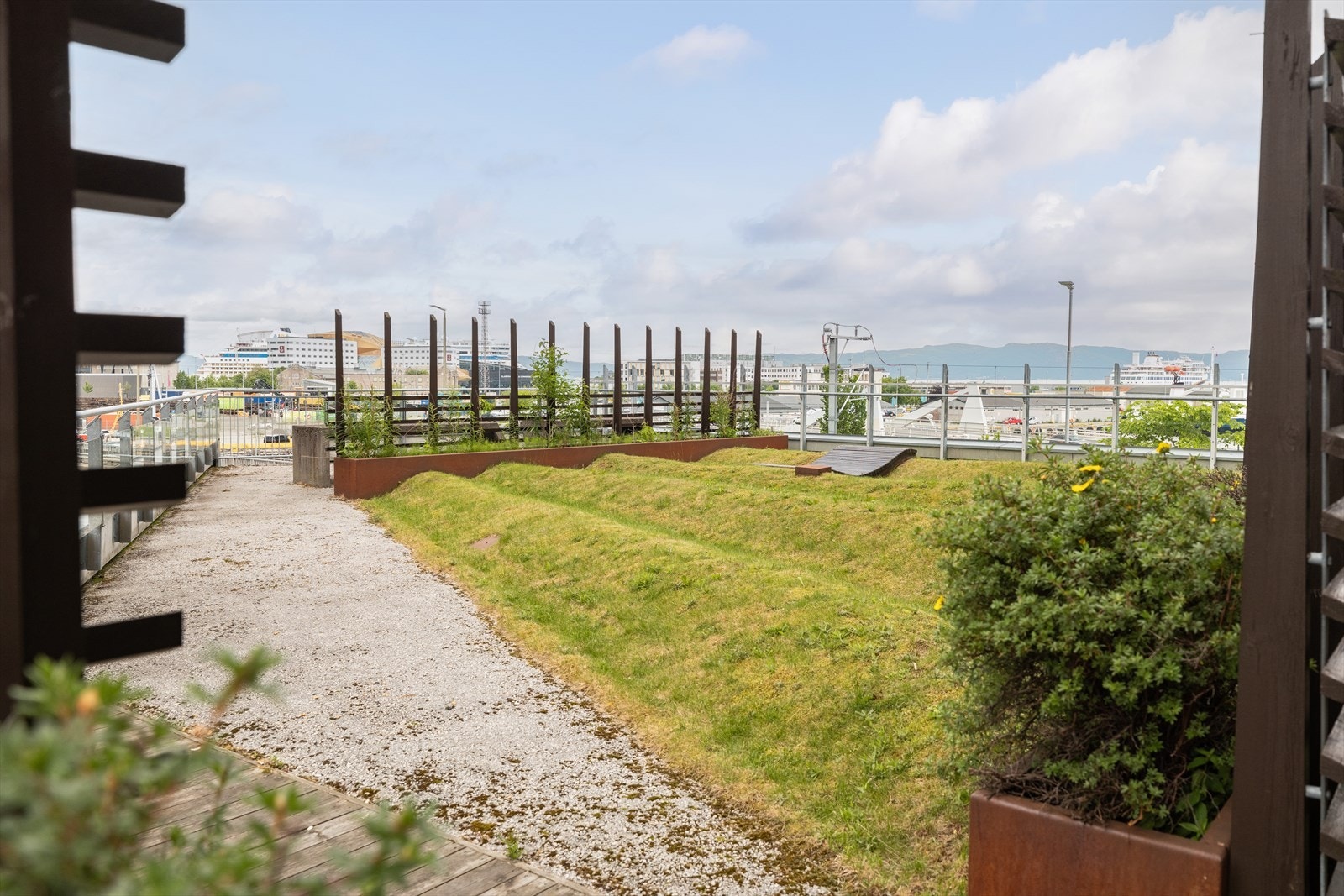 Fellesområde/takhage. Galleribilde