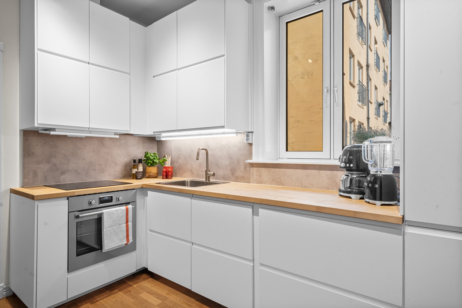 En lys og pen 2-roms leilighet med sentral og attraktiv beliggenhet på Majorstuen. Galleribilde