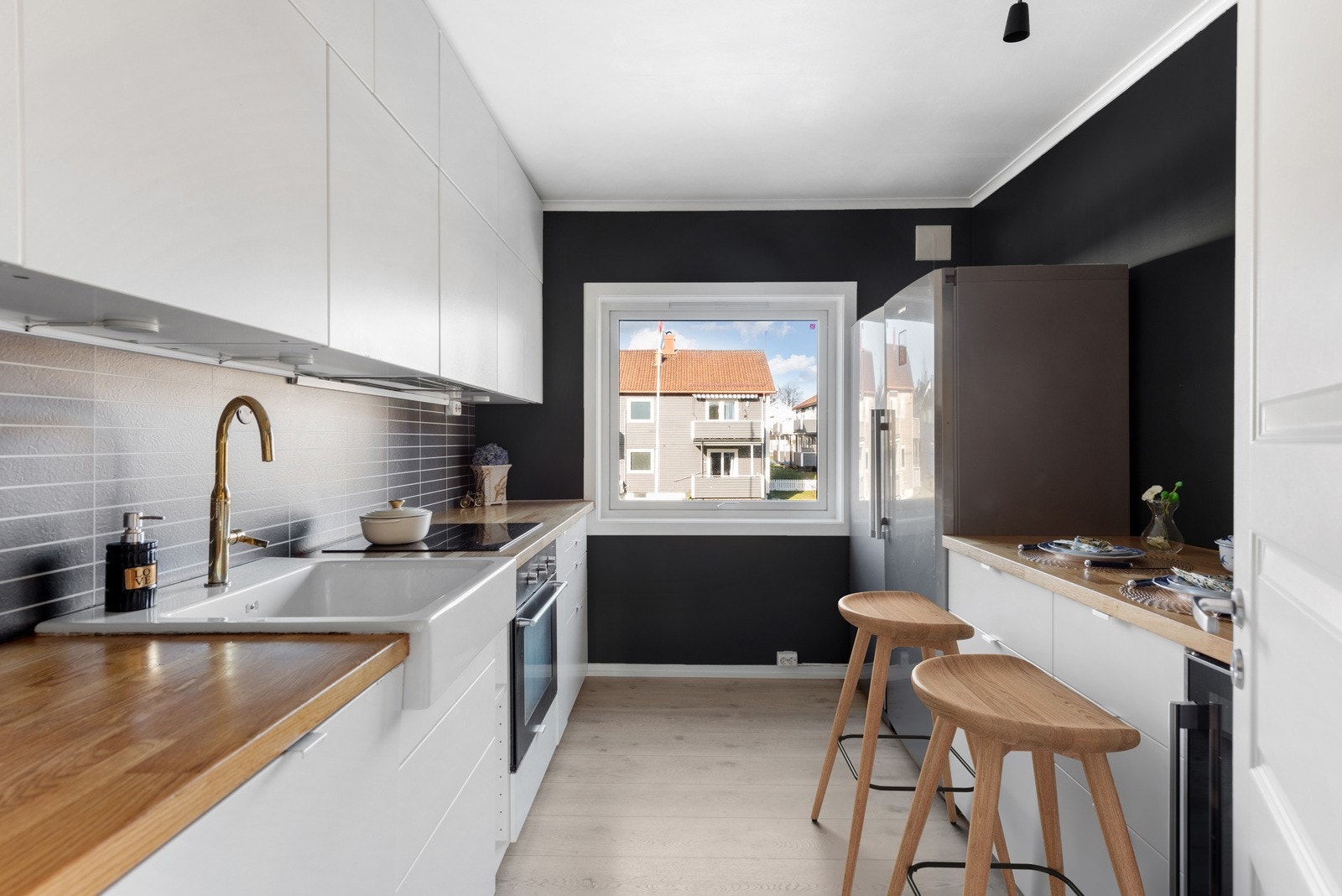 Oppvaskmaskin og hvitevarer medfølger. Galleribilde