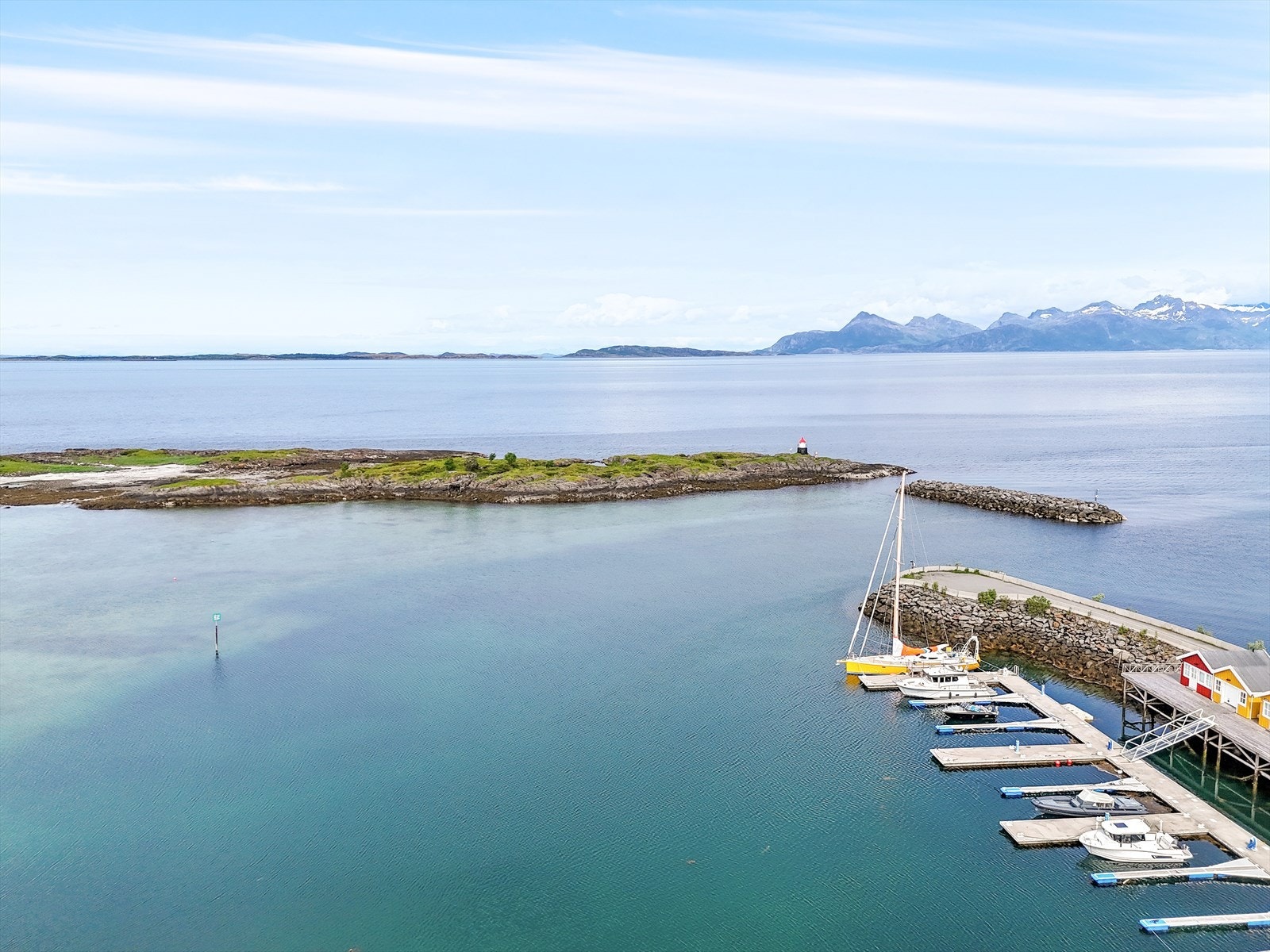 Storslåtte naturomgivelser. Galleribilde