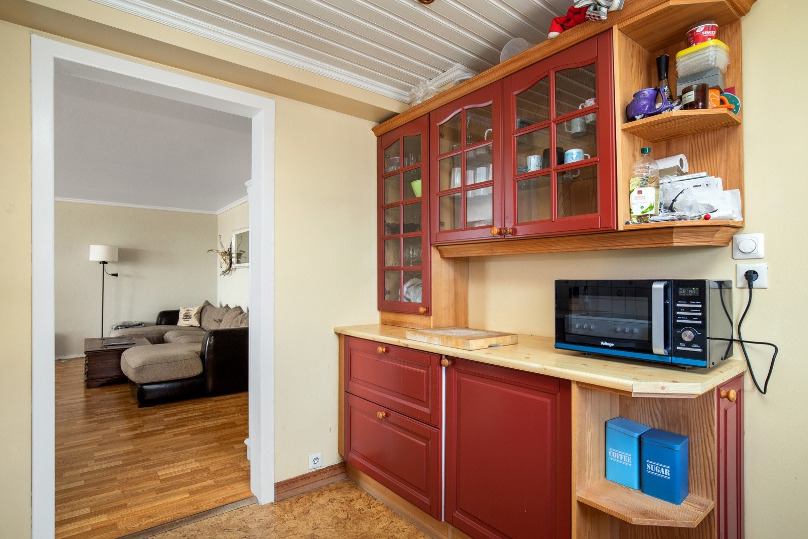 Separat kjøkken med adkomst fra stuen. Galleribilde