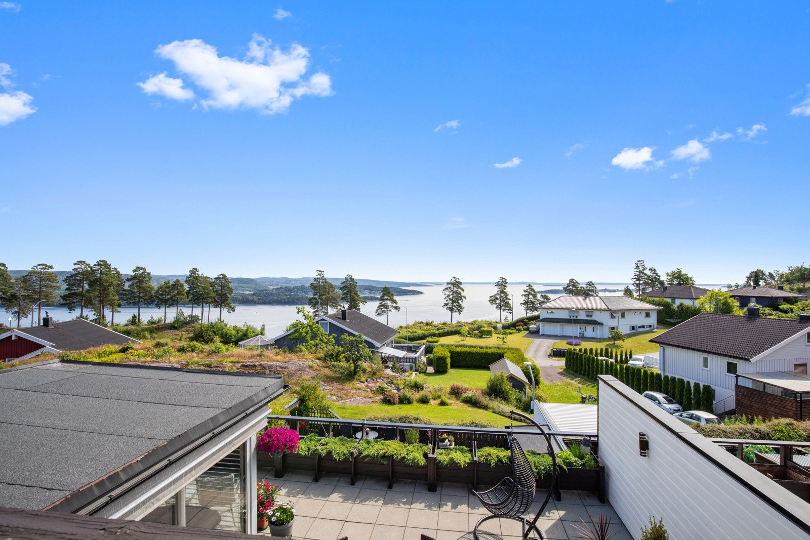 Nydelig utsikt over fjorden! Galleribilde