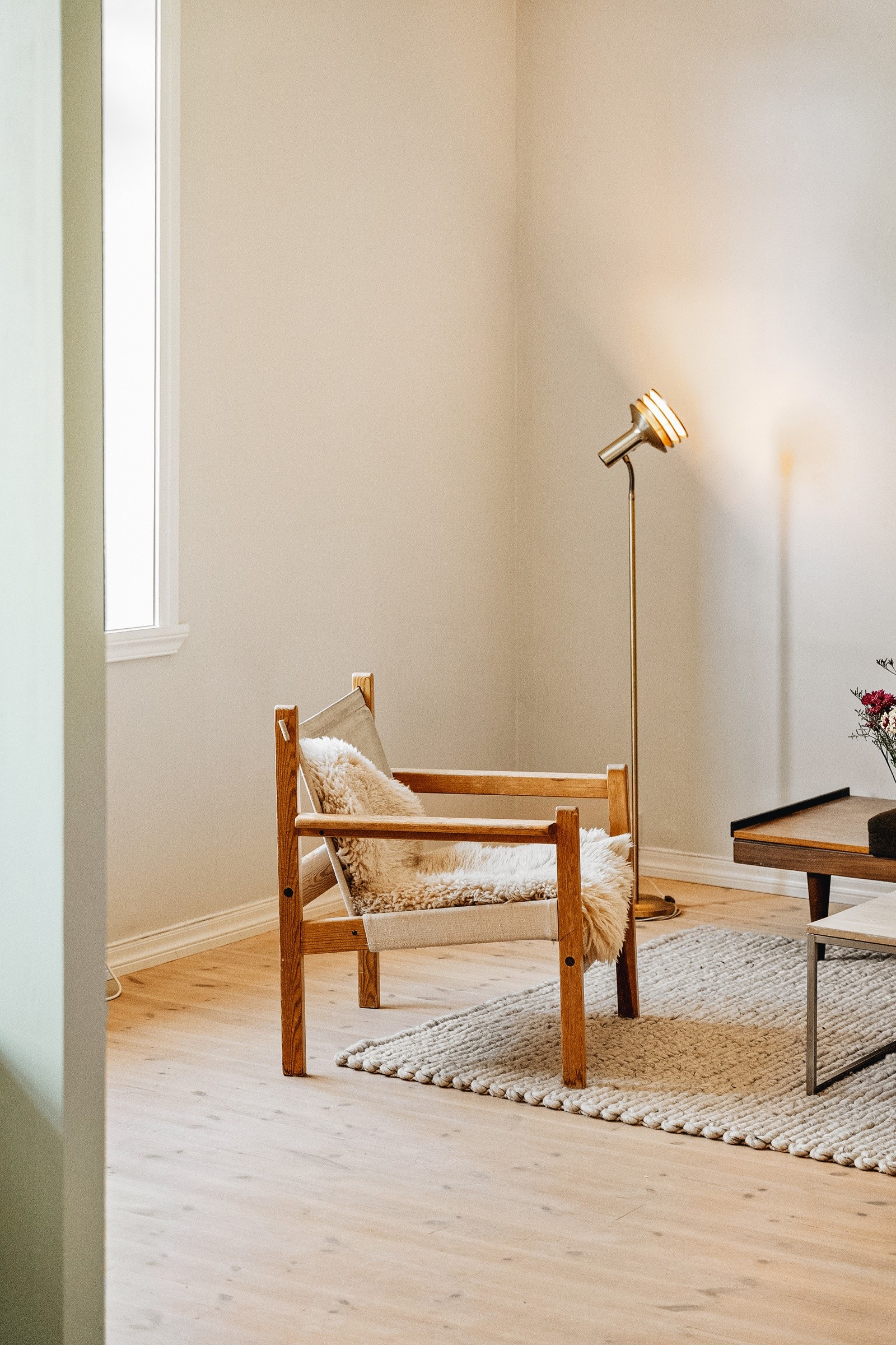 Overflatene er malt i lyse og moderne fargepaletter. Galleribilde