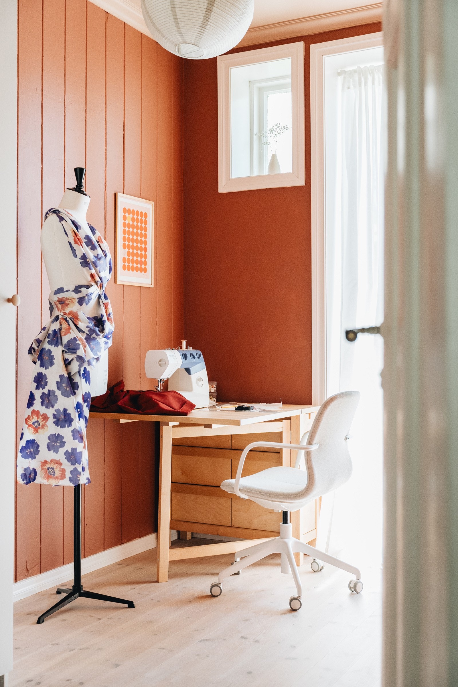 ....eller kanskje som hjemmekontor, hobbyrom eller "walk in closet". Galleribilde