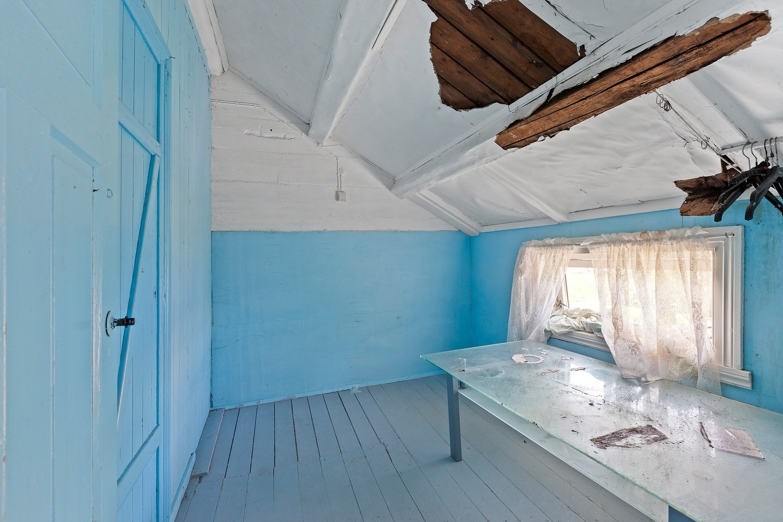 Rom på loft har vært benyttet som soverom (Ikke omsøkt og godkjent til varig opphold) Galleribilde