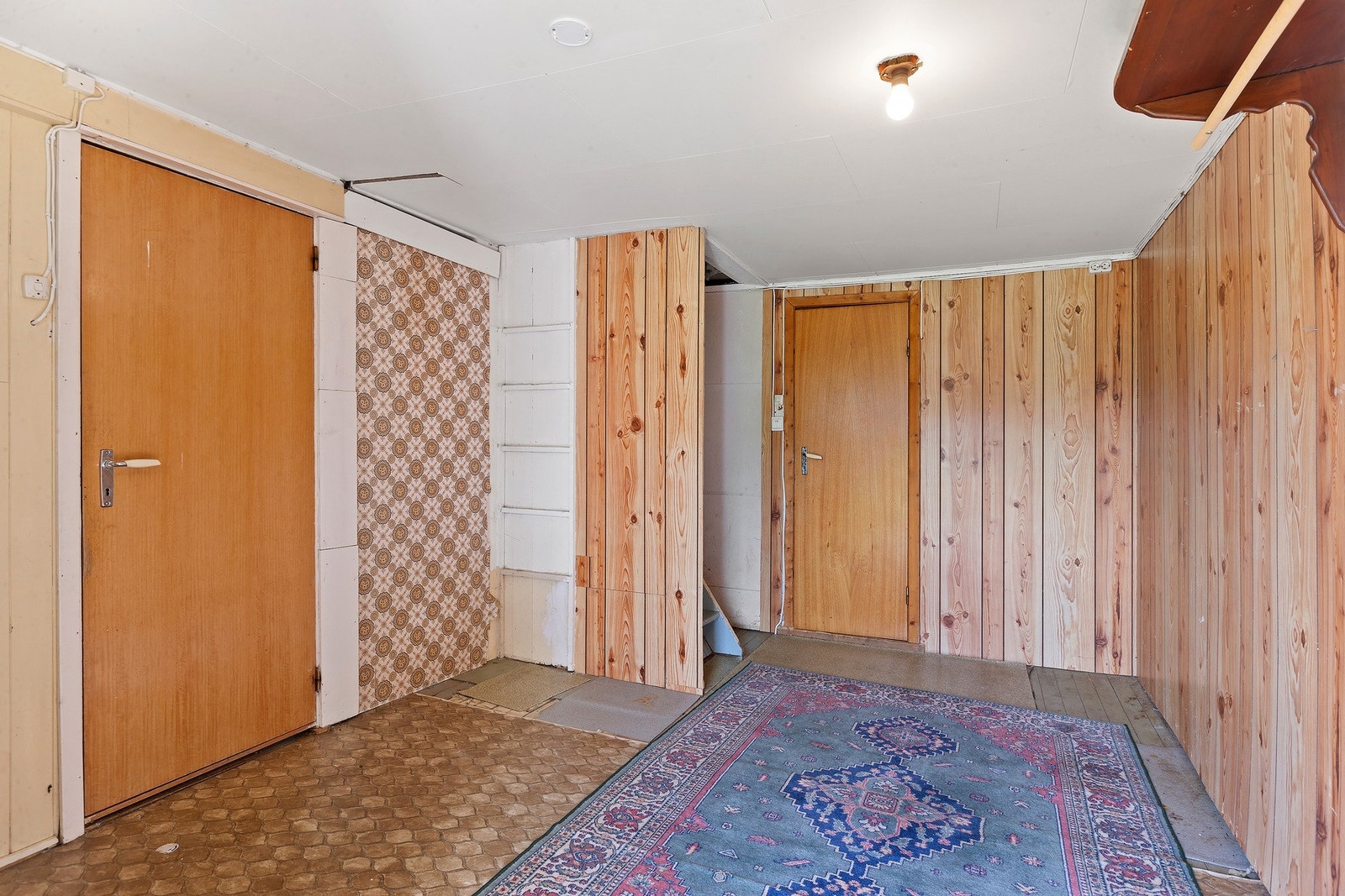 Romslig gang. Galleribilde