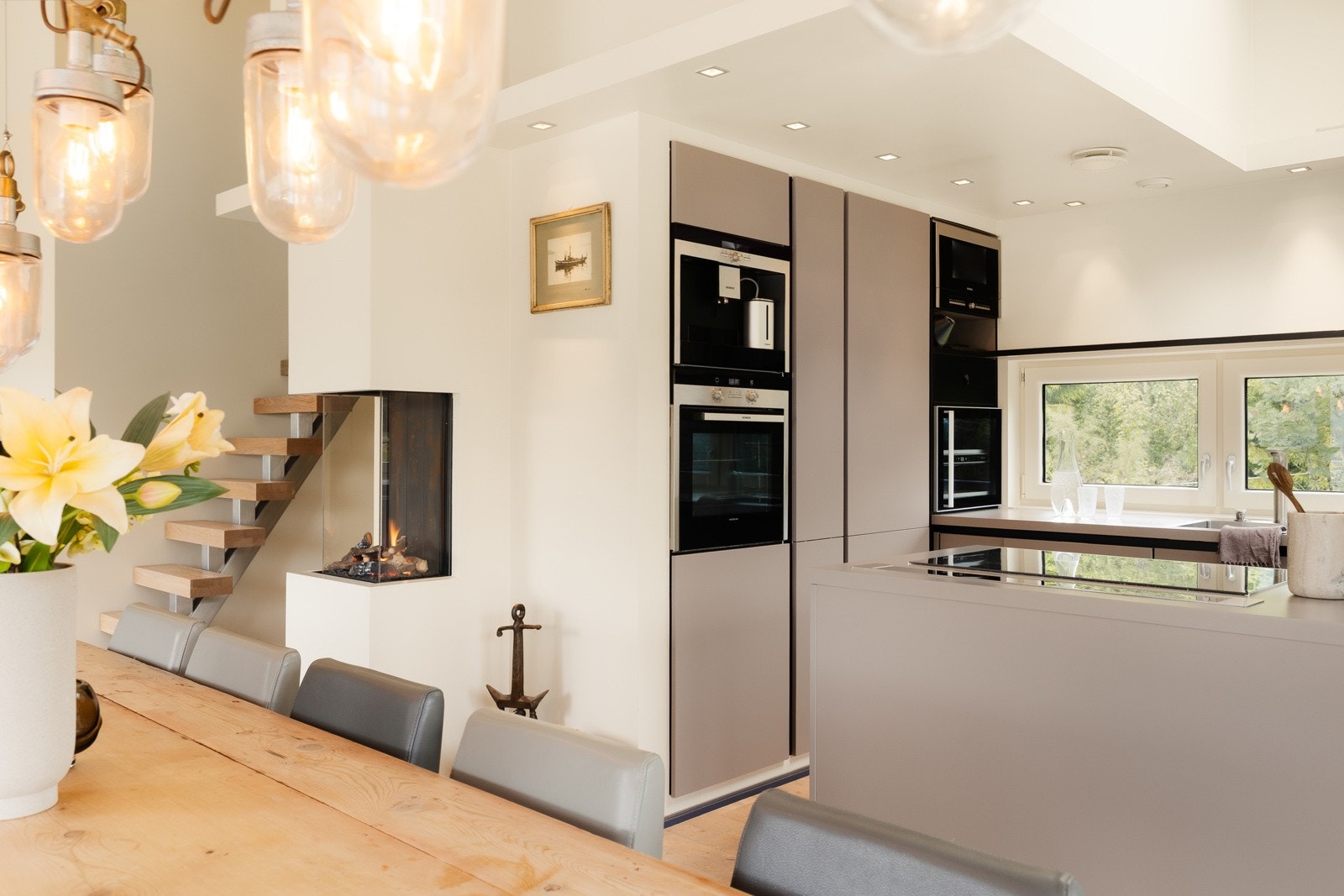 - Nydelig kjøkken fra SieMatic med hvitevarer fra Miele og Siemens - Galleribilde