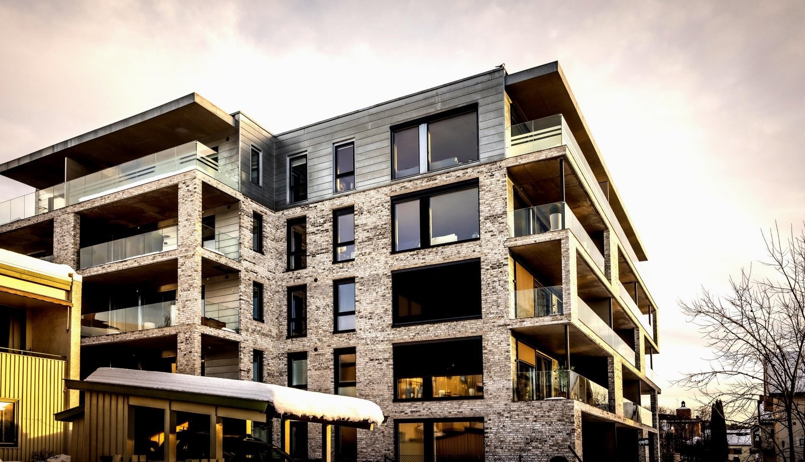 Eksklusiv og lekker fasade Galleribilde