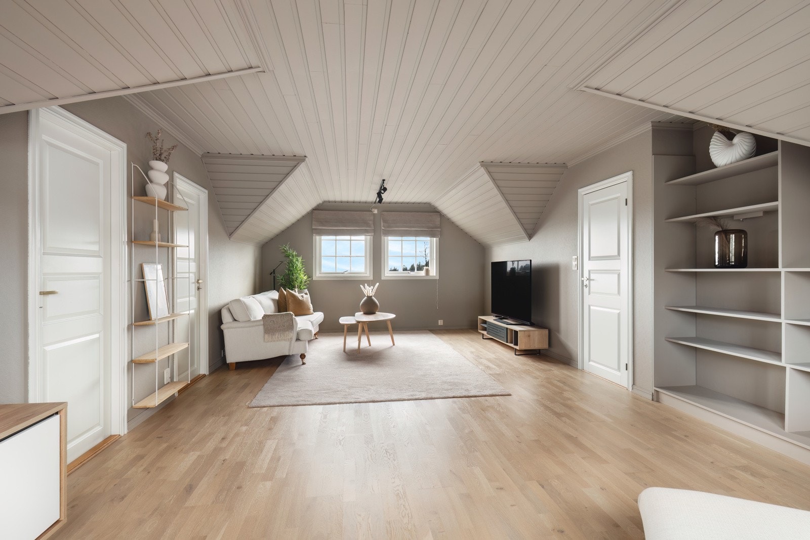 Loftstue, perfekt å kunne trekke seg litt tilbake. Galleribilde
