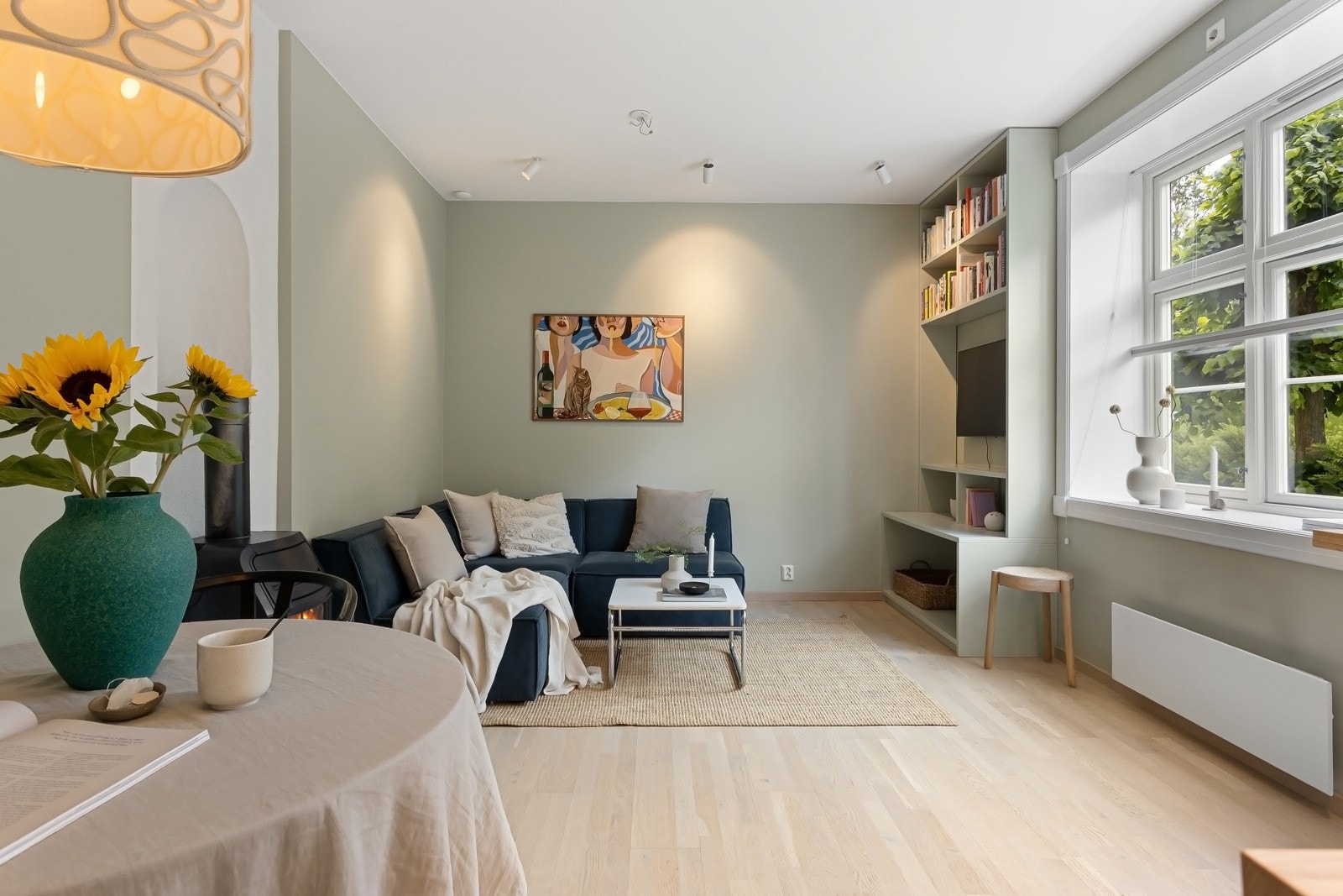 Leiligheten er nylig renovert. Det foreligger ferdigattest fra 2023. Galleribilde