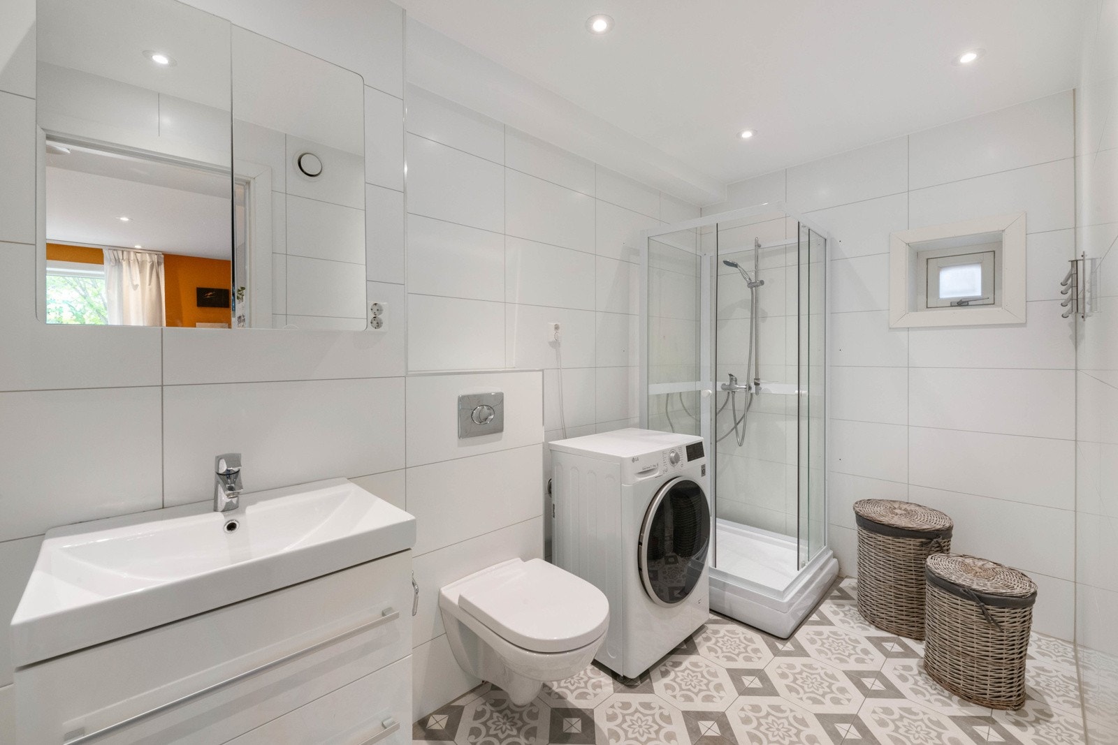 Bad i 2-romsen. Galleribilde