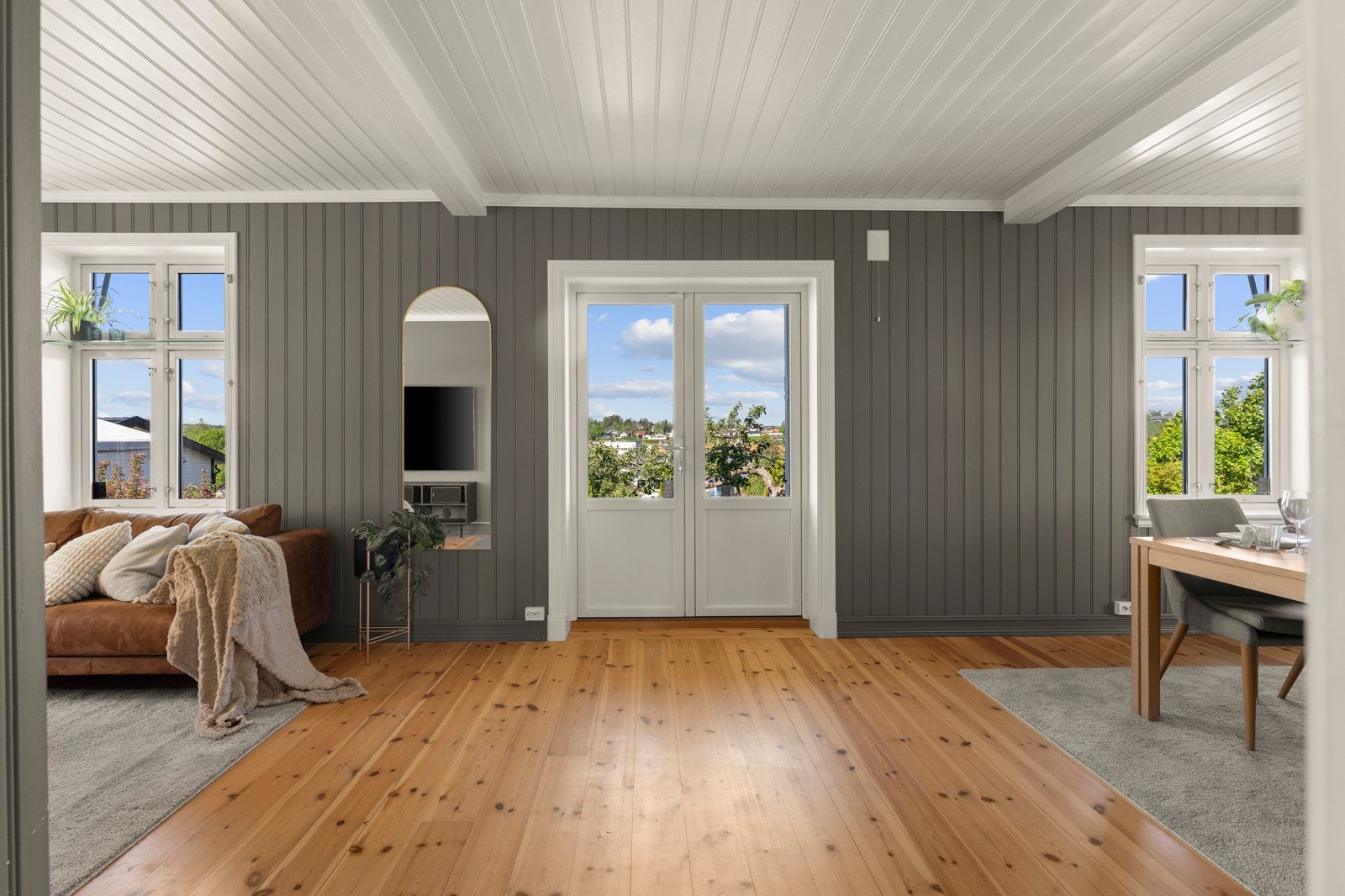 Innvendig er stubbloftsleire fjernet og det er 15 cm isolasjon i gulv Galleribilde