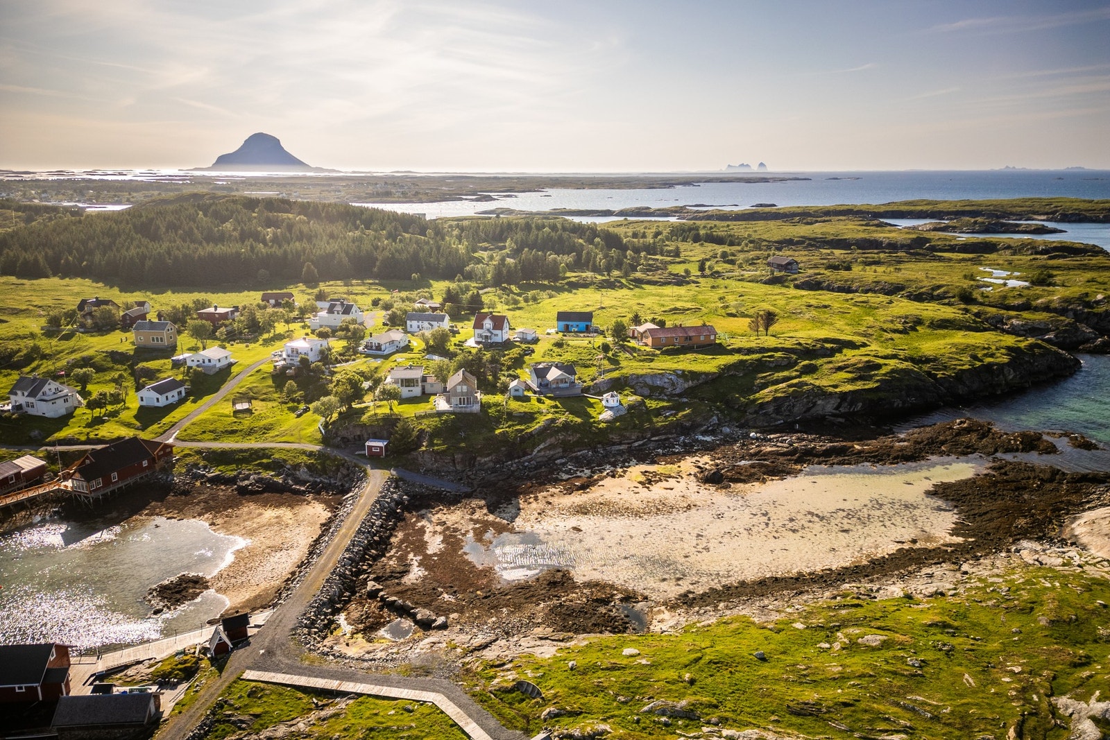 Her ser du vei fra naust til hytte Galleribilde