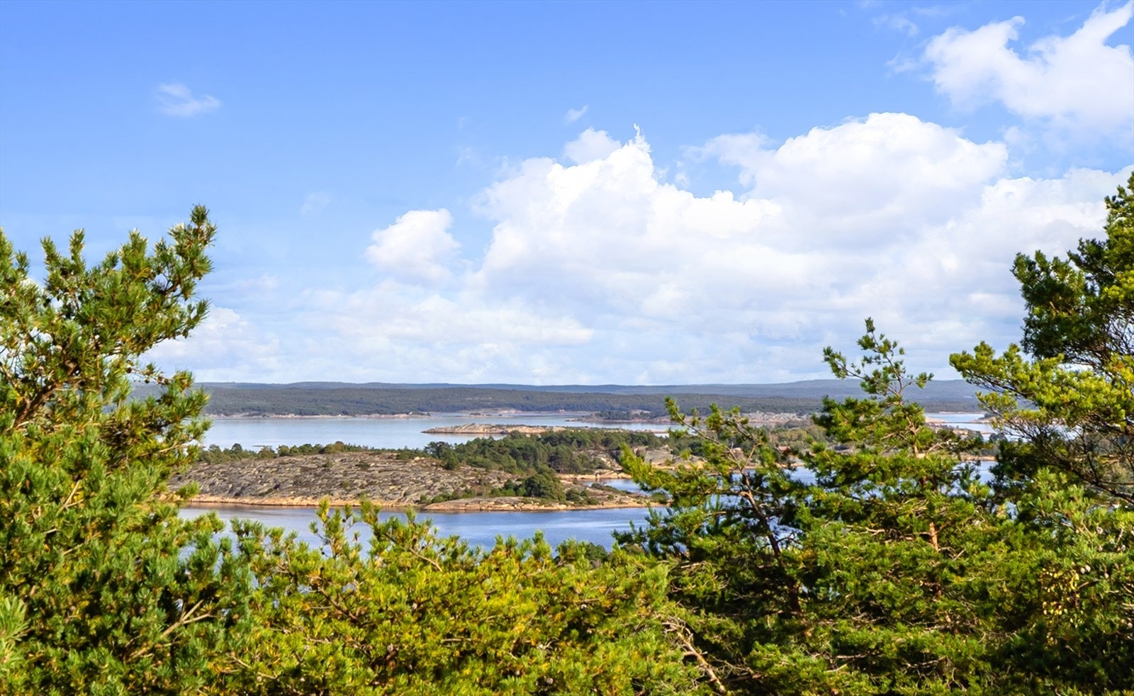 Utsikt fra takterrasse og hovedsoverom. Galleribilde