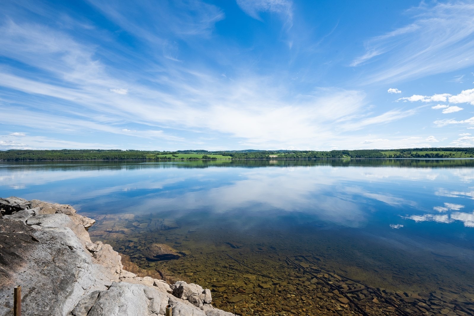 Bade- og fiskemuligheter ved Mjøsa. Galleribilde