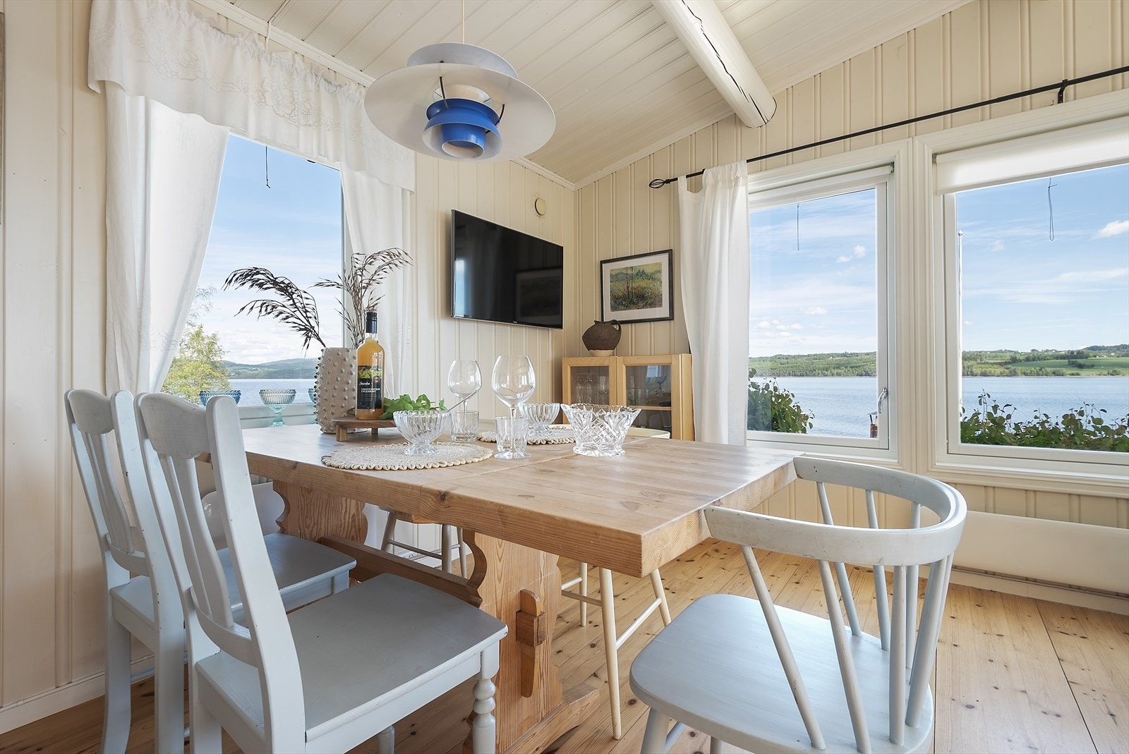 Et flott samlingssted for frokost eller middag. Galleribilde