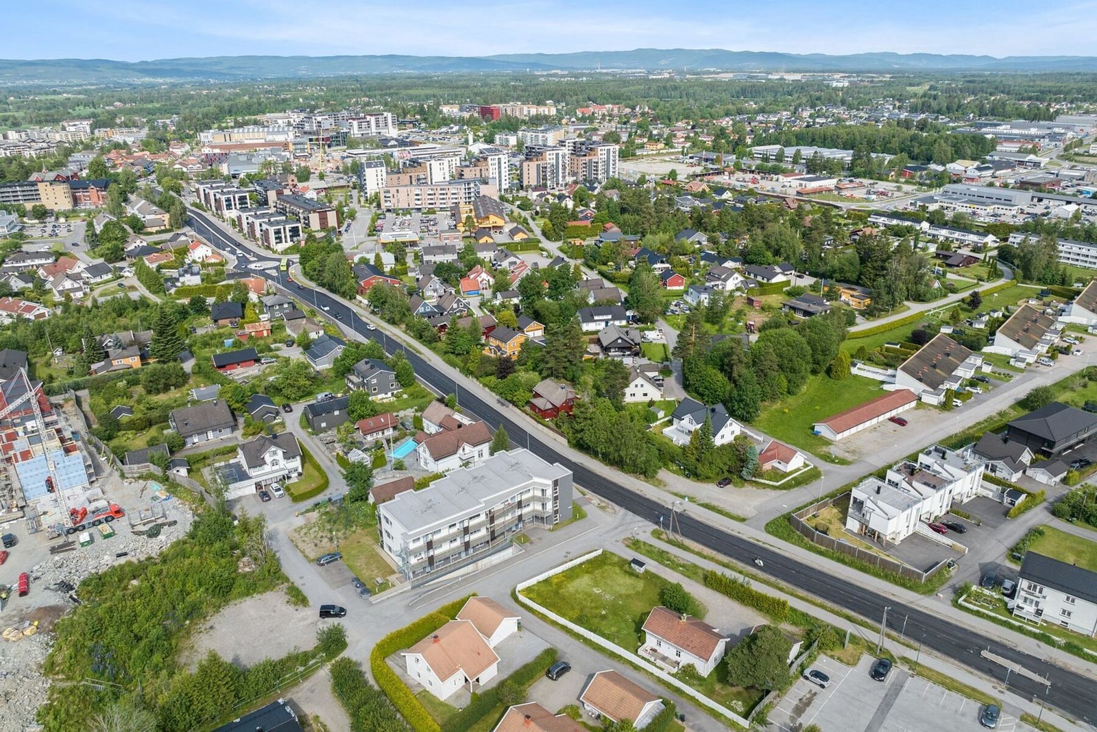 Området er også godt egnet for pendlere med nærhet til Jessheim stasjon og Oslo lufthavn. Galleribilde