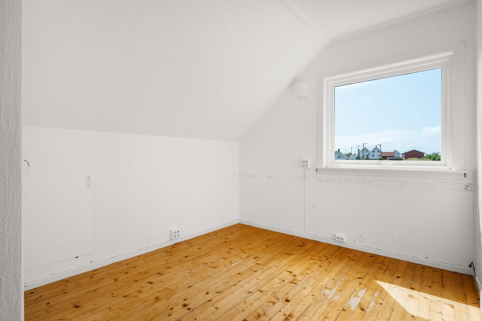 Nesten alle vinduer er byttet i huset. Galleribilde