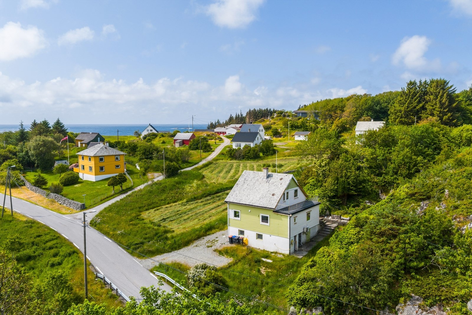 Delvis ny kledning på nordsiden (balkongside) fra 2024. Galleribilde