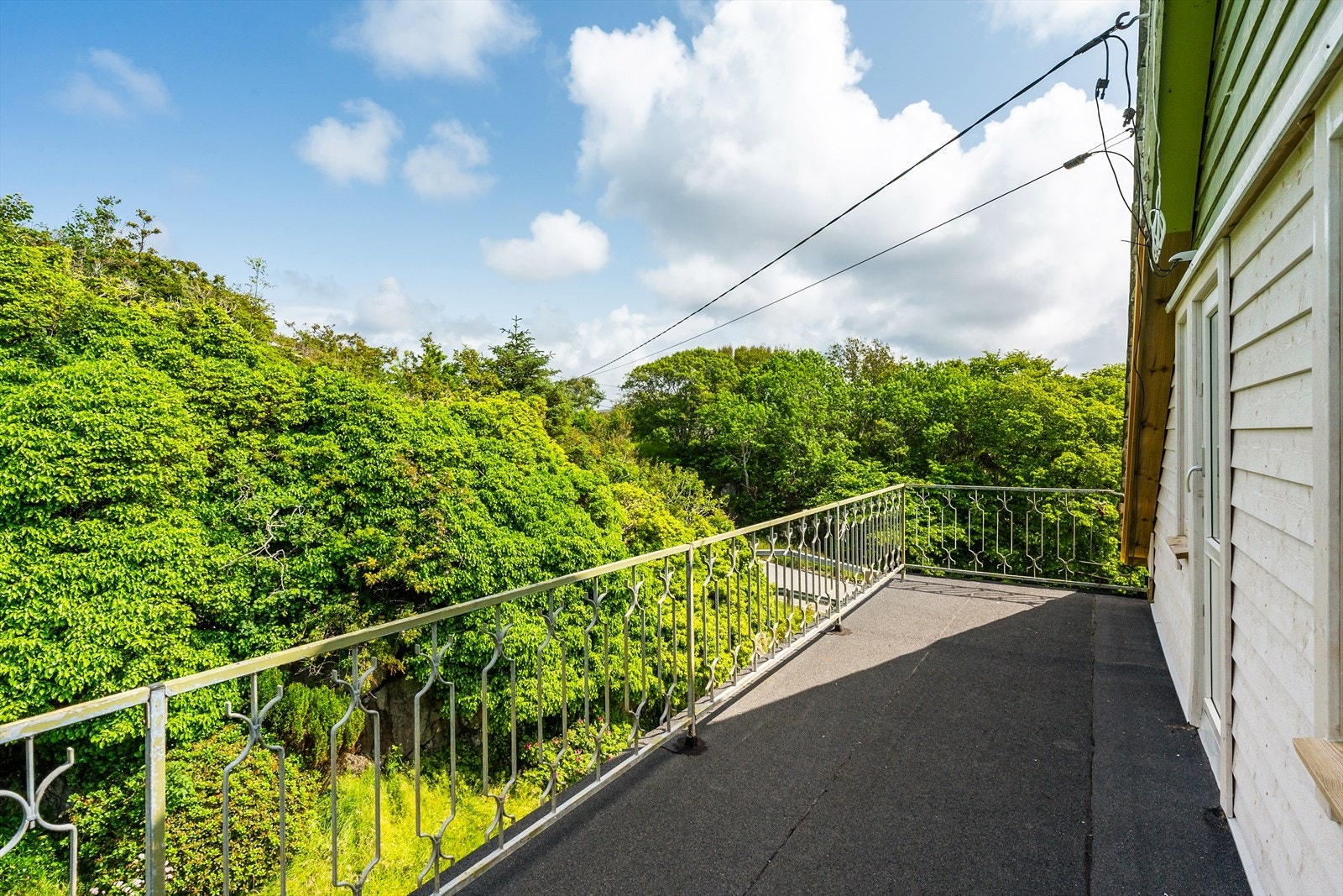 Altan på ca 20 m², tekket i 2024. Galleribilde