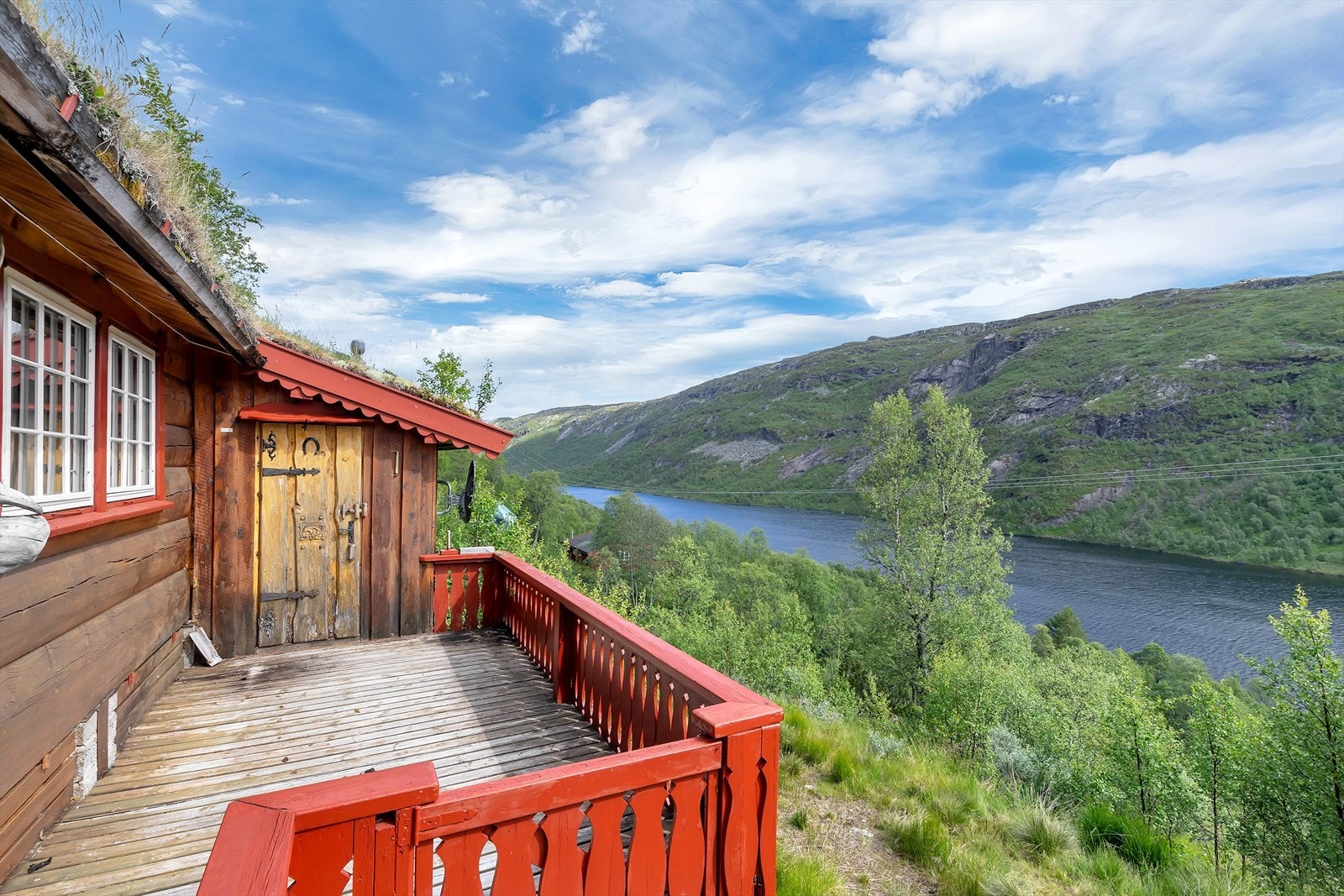 Fin utsikt, rolig beliggenhet, ideell for rekreasjon og avslapning. Galleribilde