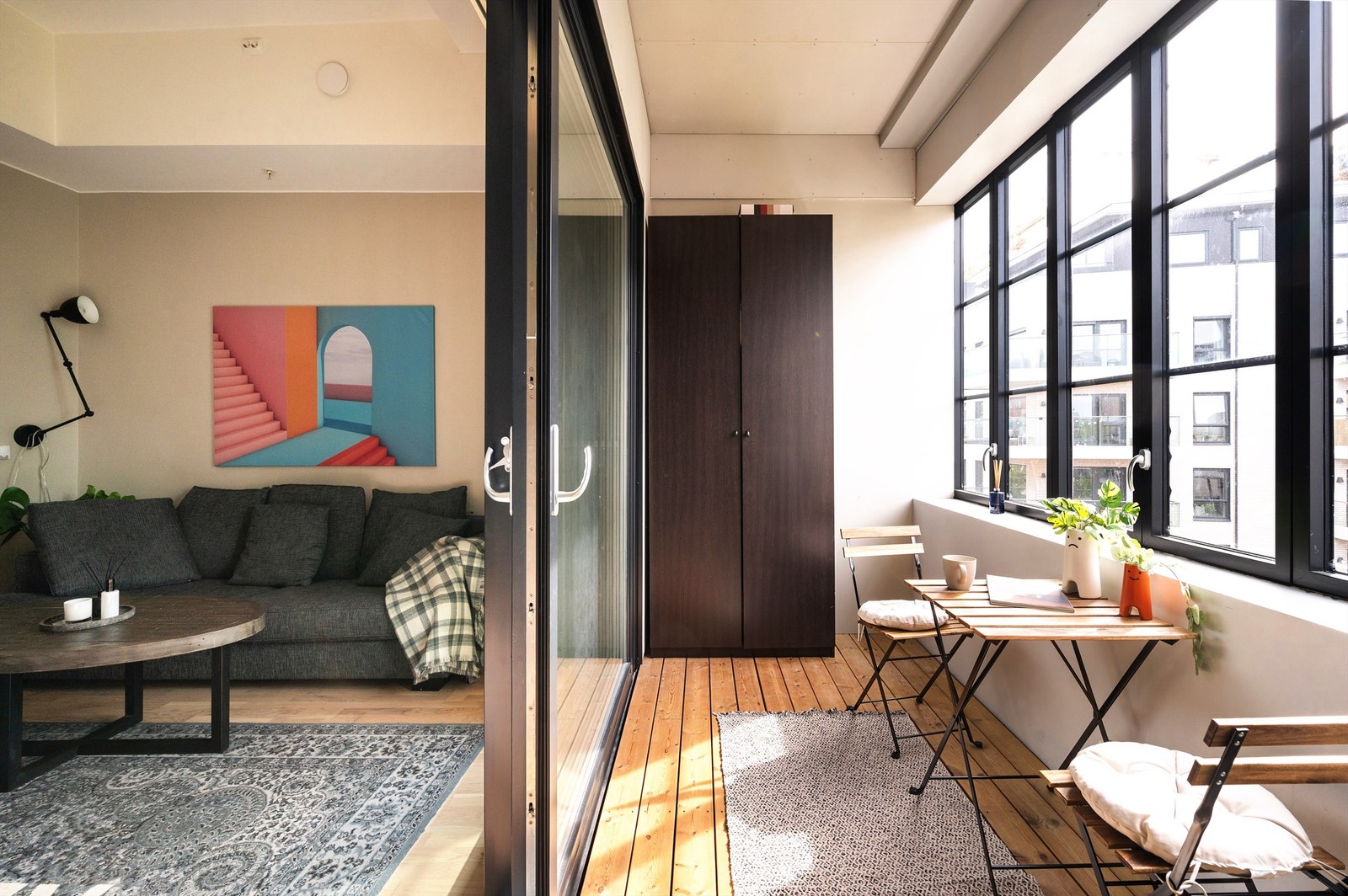 Vinterhagens fine bruksmuligheter får leiligheten til å fremstå større og mer innholdsrik! Galleribilde