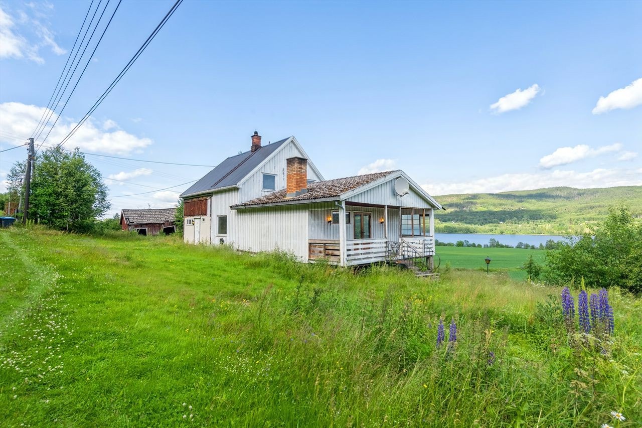 Boligen har mangelfullt vedlikehold og må ses som et renoveringsobjekt. Galleribilde