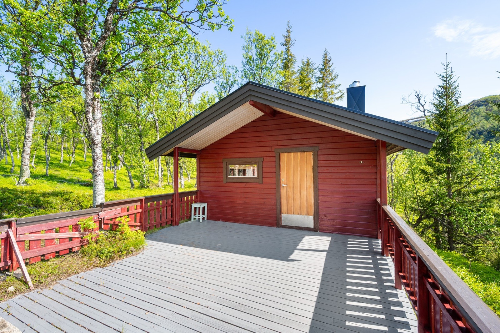 Terrassen på 25 kvm gir et flott uteområde med god plass! Galleribilde