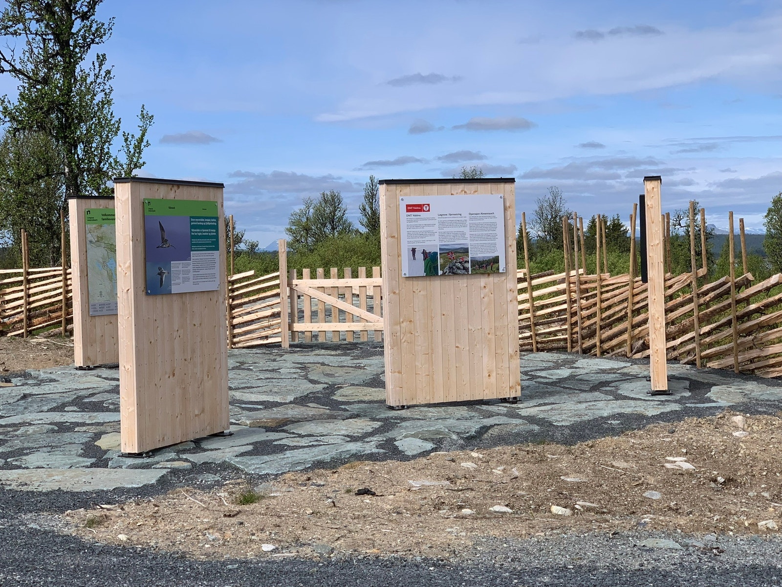 Informasjonspunkt Lenningen Langsua nasjonalpark Galleribilde