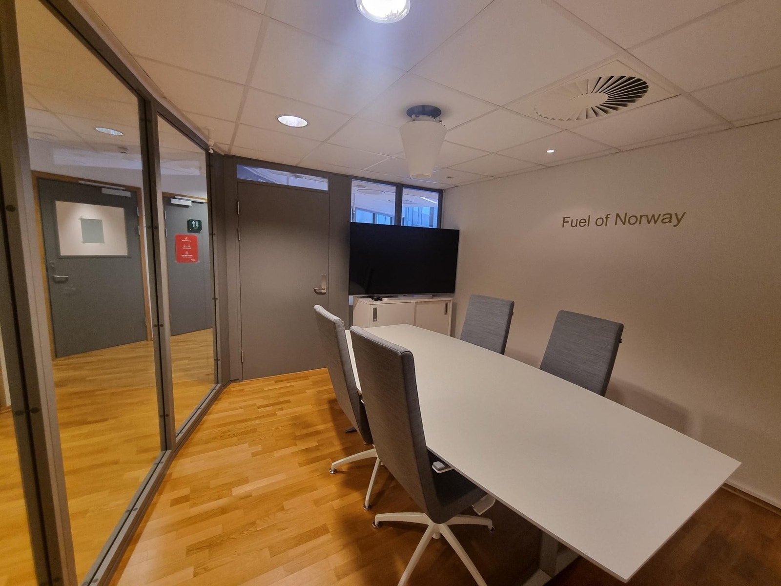 Ledig kontorseksjon i 2.etg. hovedfløy Galleribilde