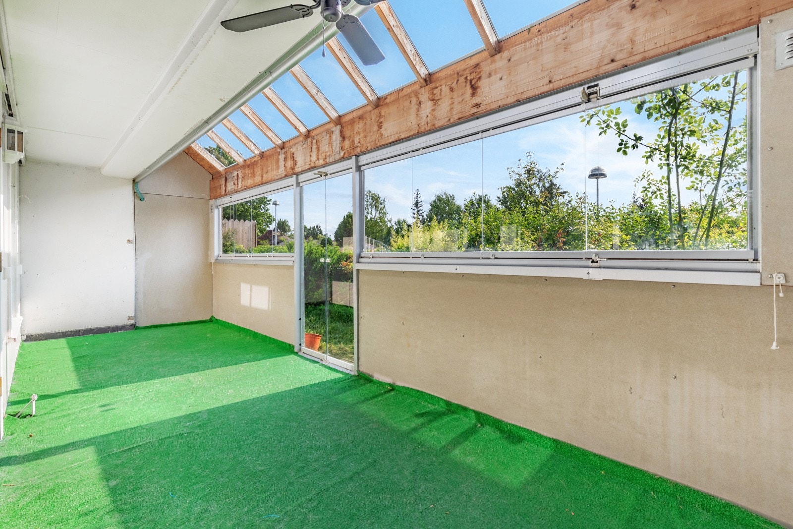 En innglasset balkong blir som et helt nytt rom som kan brukes i store deler av året. Galleribilde