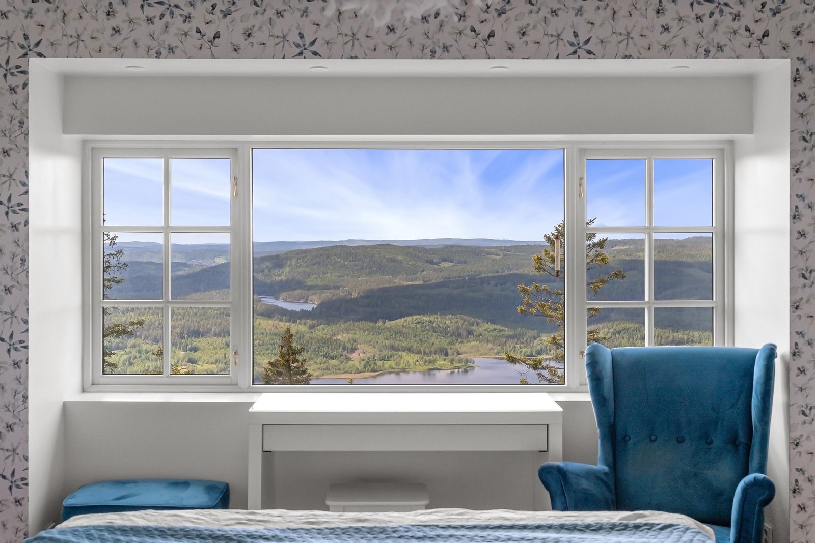 Vakker utsikt fra hovedsoverom. Galleribilde