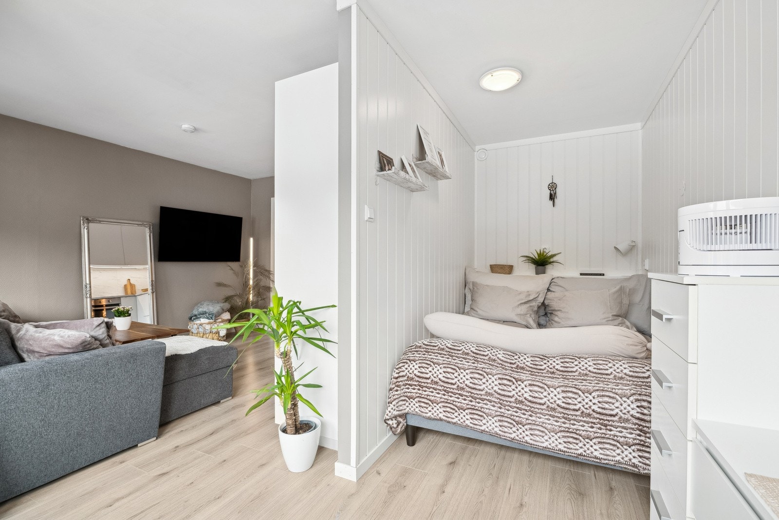 Innredet sovealkove på ca. 7,5 m². Galleribilde
