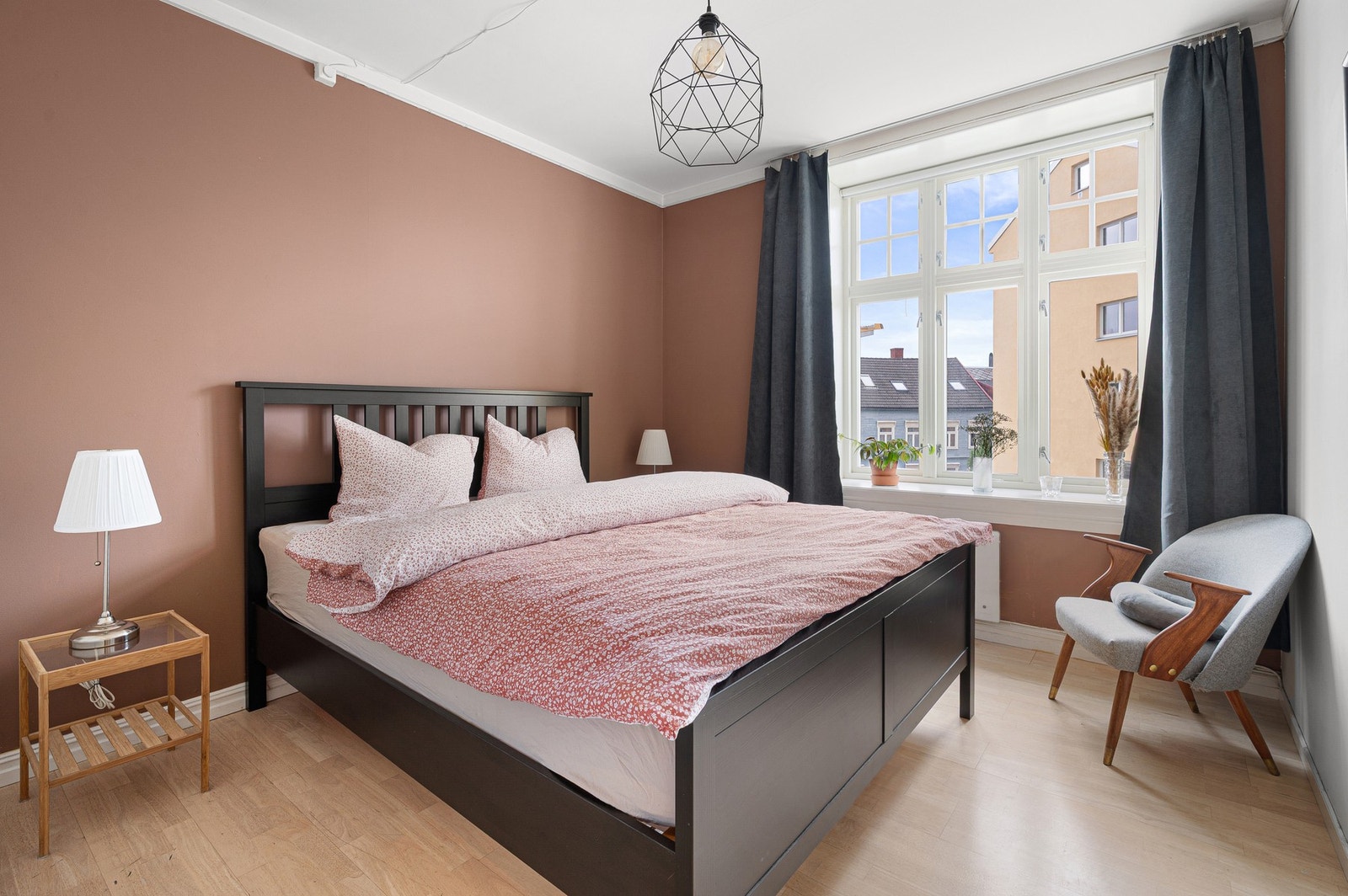 Soverom 2 er også på romslige 9,8 kvadratmeter. Galleribilde