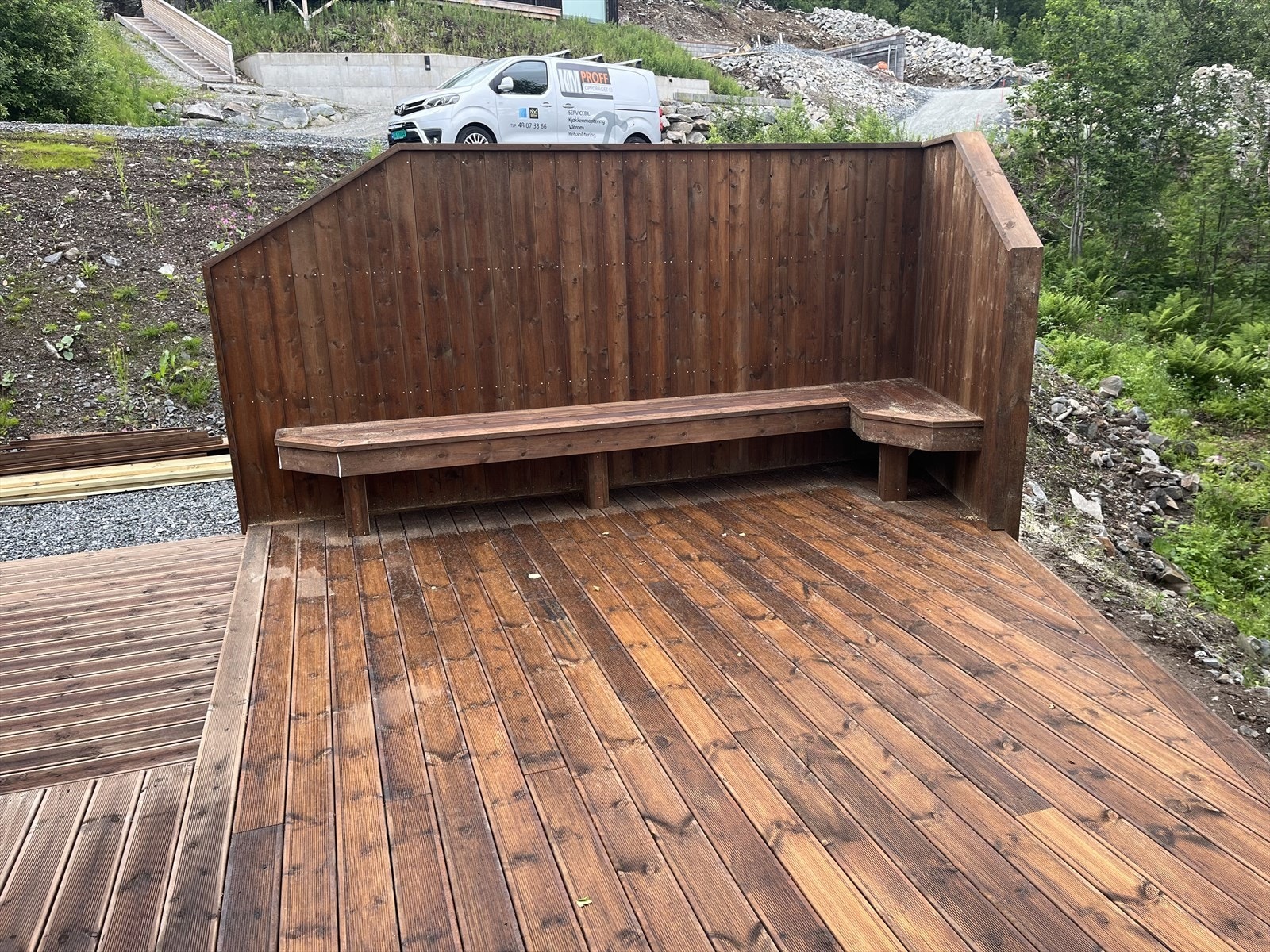 Levegg med sittegruppe. Galleribilde