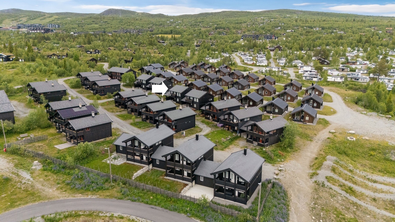 Turmulighetene begynner ved hyttedøra; På ski, til fots eller på sykkel. På få minutter er man i sentrum Galleribilde