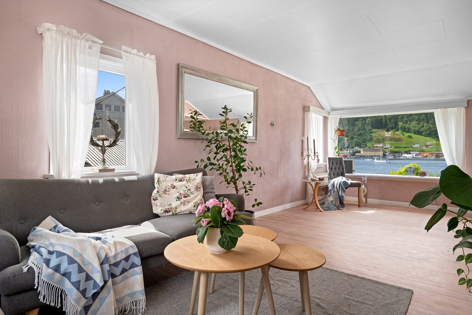 Caroline Norheim Johansen ved Eiendomsmegler Norge har med stor glede å presentere denne perlen! Galleribilde