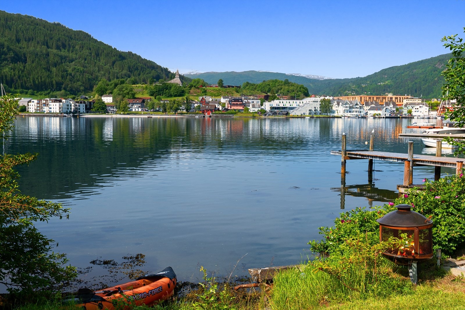 Her kan du padle like kjapt til sentrum for å hente take-away som å kjøre bort. Galleribilde