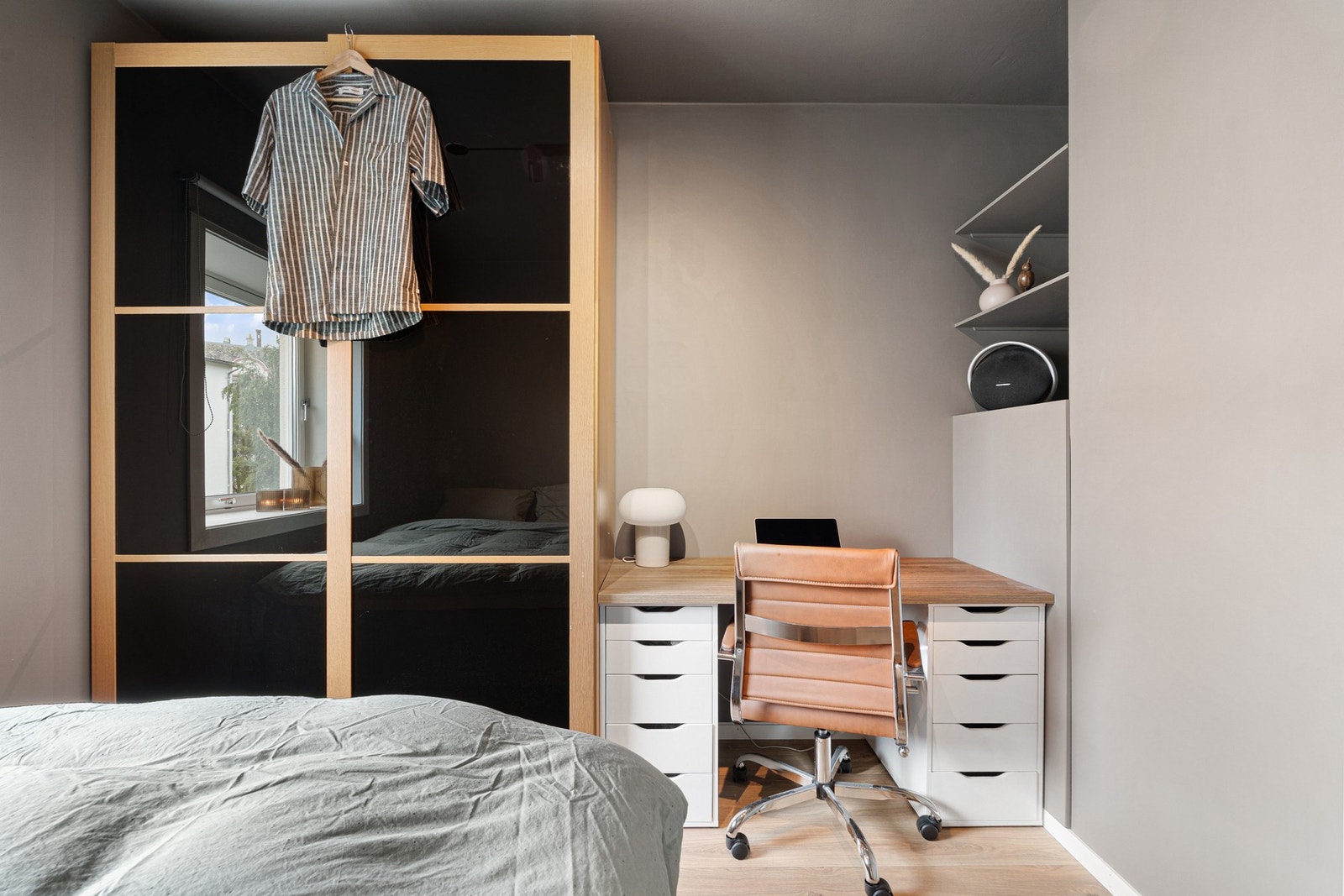 Avbildet er soverom på 10 kvadratmter. Galleribilde