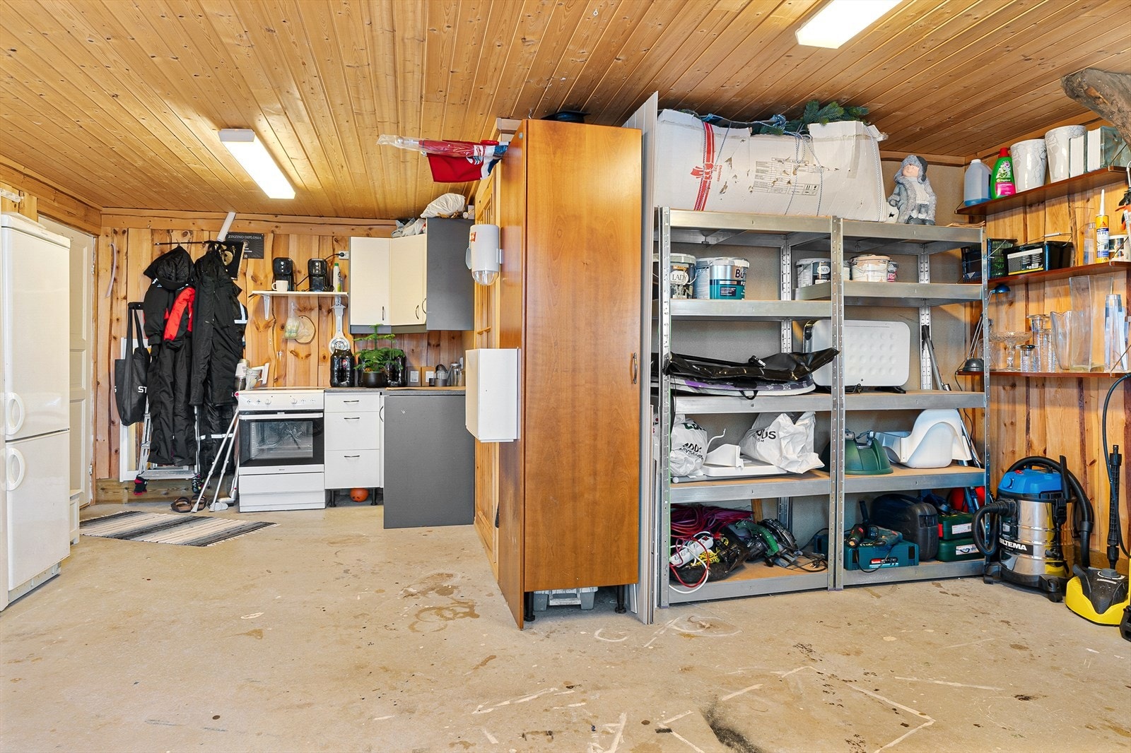 Sjøboden er delt av med vaskerom etter 2016 Galleribilde