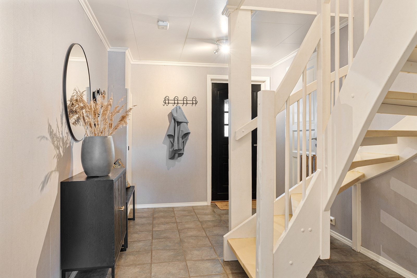 Fliser på gulv m/varmekabler Galleribilde