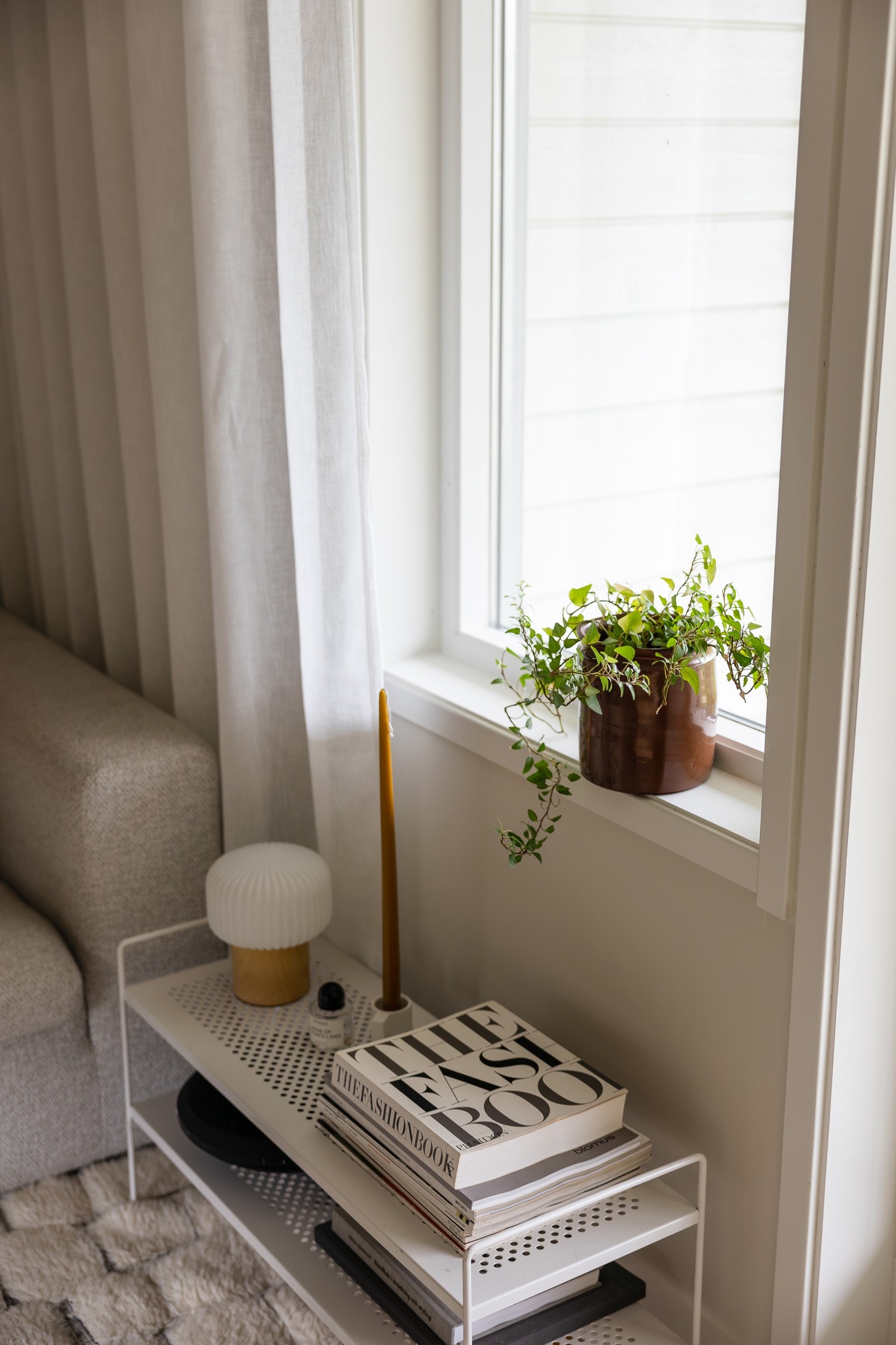 Oppvarming via radiator og varmtvann fra fjernvarmeanlegg. Galleribilde